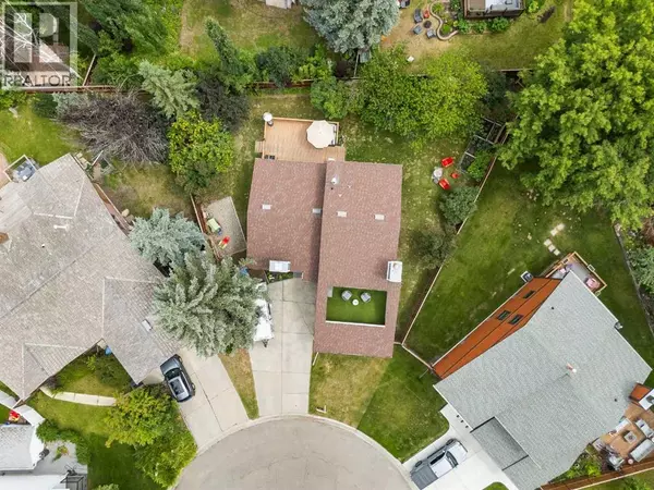 Calgary, AB T2J5X9,16 Deer Ridge Court SE