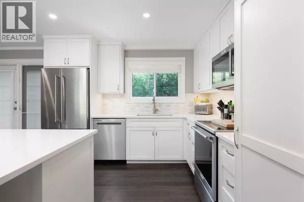 Fort Mcmurray, AB T9H2R4,525 Beacon Hill Drive