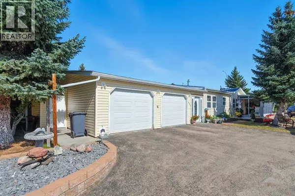 Rural Red Deer County, AB t4s2c3,501, 37543 England way