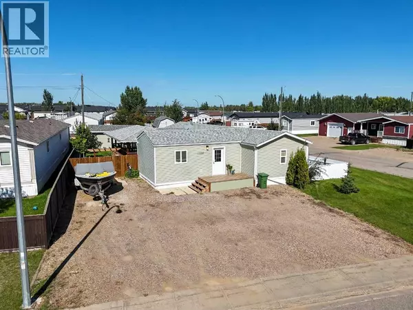 La Crete, AB T0H2H0,11002 102 Avenue