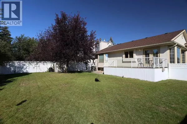 Calgary, AB T3A4X9,15 Hampshire Close NW