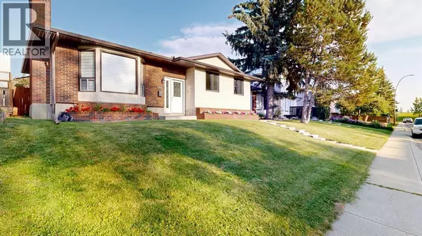 1808 65 Street NE, Calgary, AB T1Y1N6