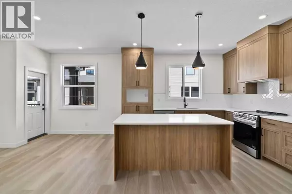 Airdrie, AB T3B3Y6,1004, 201 Cooperswood Green SW