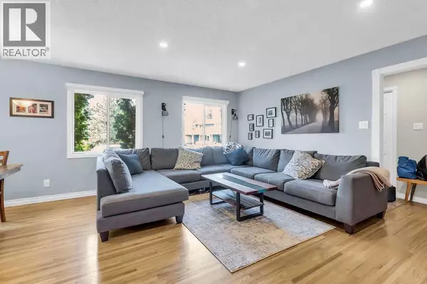 Calgary, AB T2J2H5,1215 Mapleglade Place SE