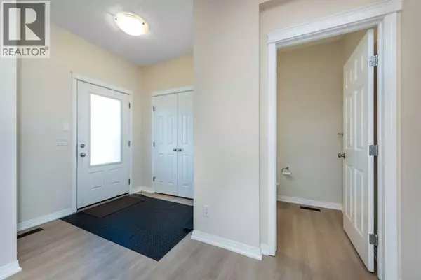 Calgary, AB T3J0V7,15 Savanna Parade NE