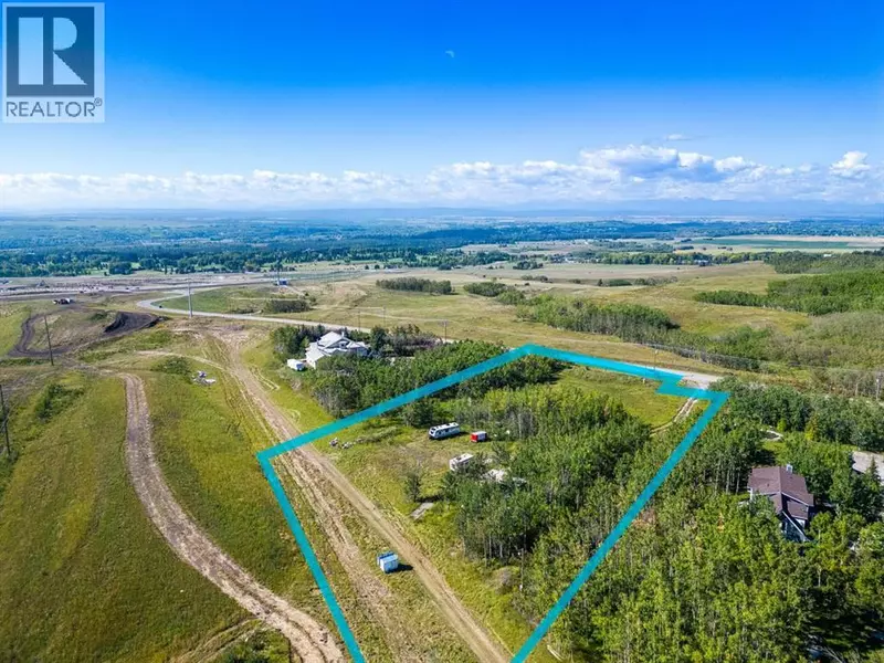 1420 101 Street SW, Calgary, AB T3H3Z4