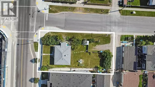 Calgary, AB T3B0A9,4503 Bowness Road NW