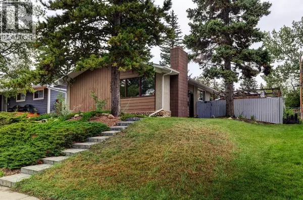 3608 58 Avenue SW, Calgary, AB T3E5H6