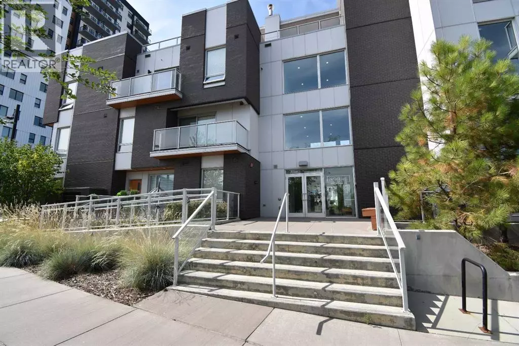 Calgary, AB T3B6H5,205, 3125 39 Street NW