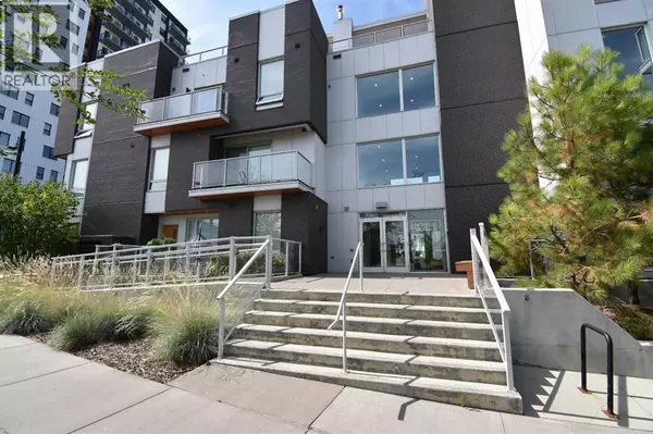205, 3125 39 Street NW, Calgary, AB T3B6H5