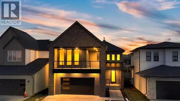 30 Greenwich Row NW, Calgary, AB T3B6P4