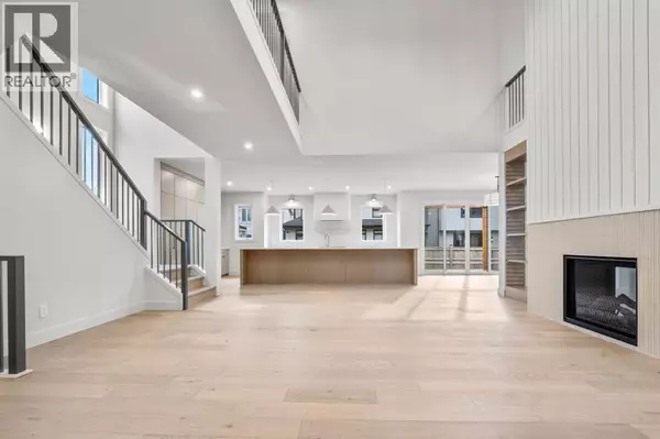 Calgary, AB T3B6P4,30 Greenwich Row NW