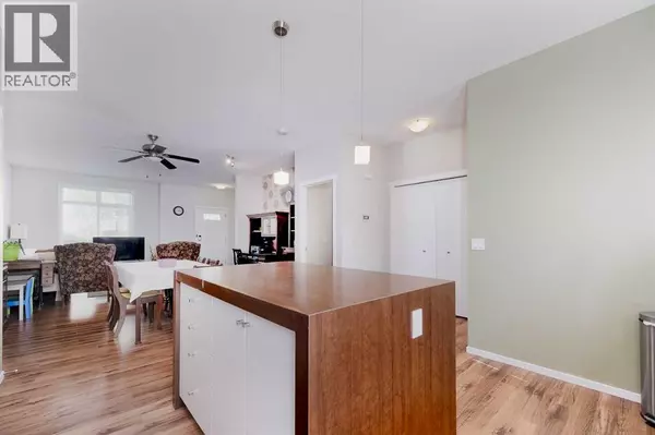 Calgary, AB T3P0B7,152, 300 Evanscreek Court NW