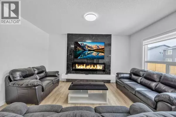 Airdrie, AB T4B5N1,1098 Midtown Avenue SW