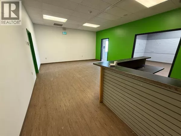 Medicine Hat, AB T1A2V9,B, 646 South Railway Street SE