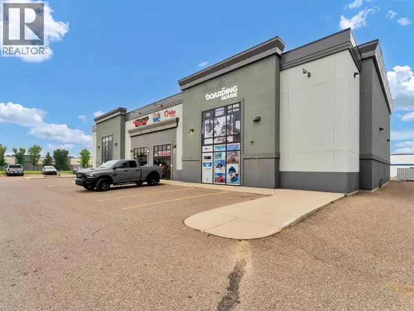 2, 2010 Strachan Road SE, Medicine Hat, AB T1B0M9