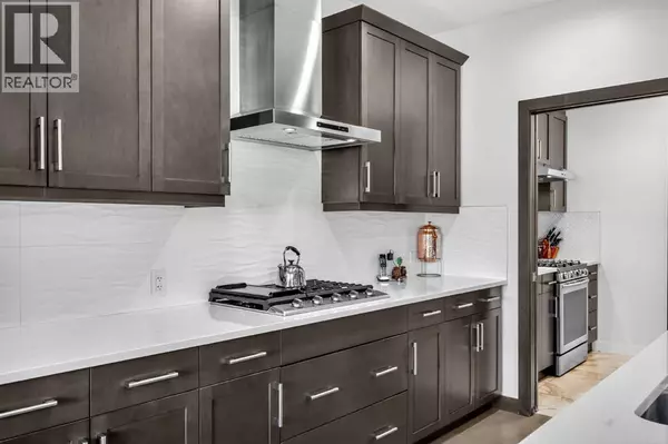 Calgary, AB T3N0V5,45 Red Sky Green NE