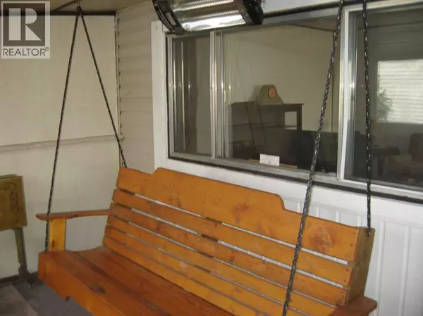 Claresholm, AB T0L0T0,11, 5853 4 Street W