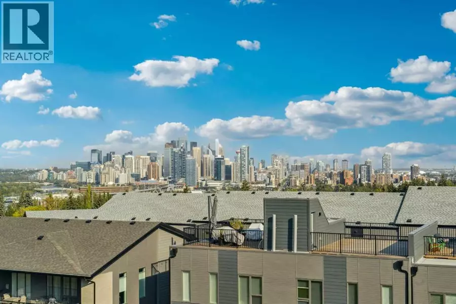 228 Sovereign Common SW, Calgary, AB T3C3Y3