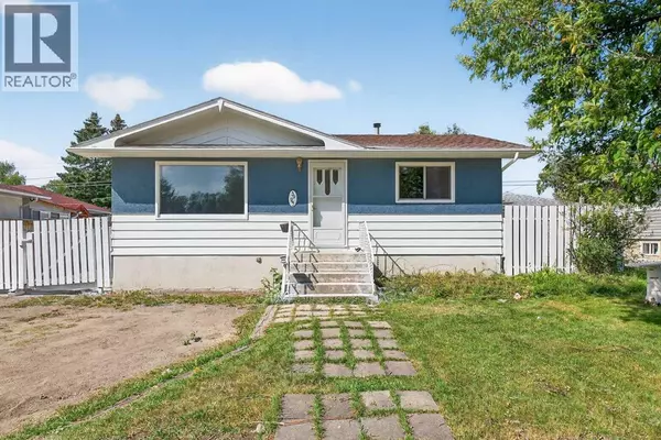 5923 Centre Street NW, Calgary, AB T2K0T5