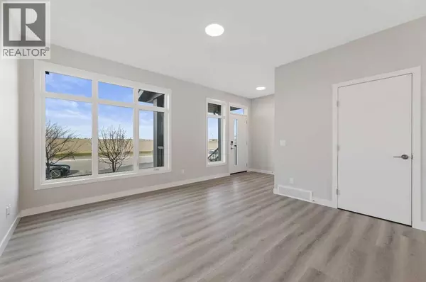 Calgary, AB T3S0R1,7051 Rangeview Avenue SE