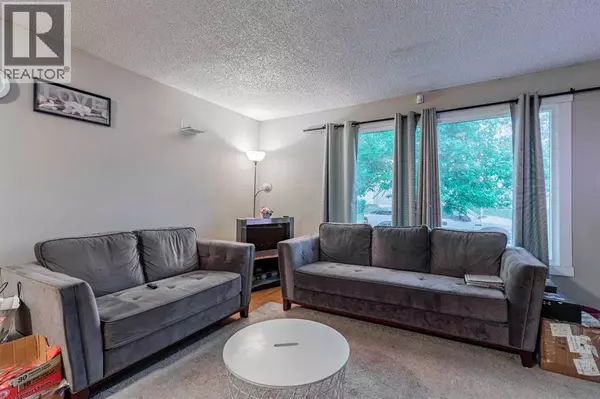 Calgary, AB T3J1S5,143 Castlegrove Road NE