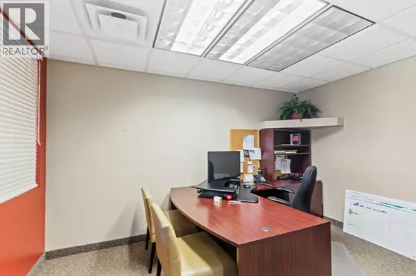 Grande Prairie, AB T8V4C7,111, 8716 108 Street