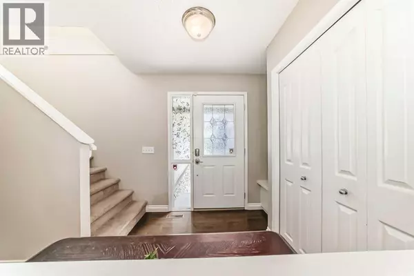 Calgary, AB T3H5A2,54 Cougarstone Mews SW