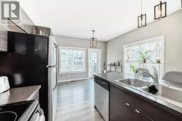 Calgary, AB T2Z1H7,453, 130 New Brighton Way SE