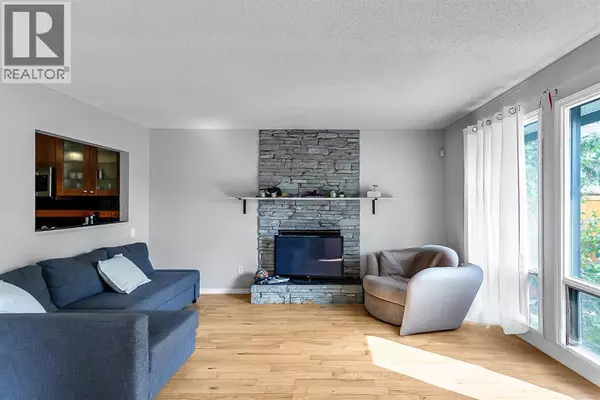 Calgary, AB T3A4J5,39 Edgeburn Crescent NW