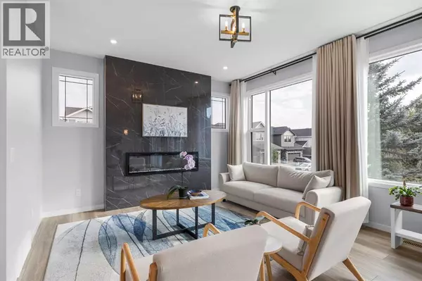 Calgary, AB T3H6E4,10 West Grove Common SW