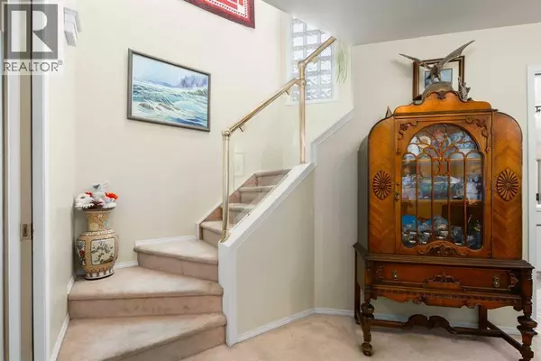 Calgary, AB T2N3N5,2219 Westmount Road NW