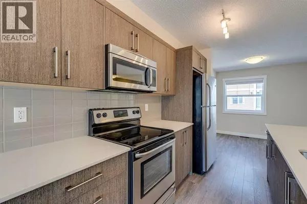 Airdrie, AB T4A0T7,605, 1225 Kings Heights Way SE