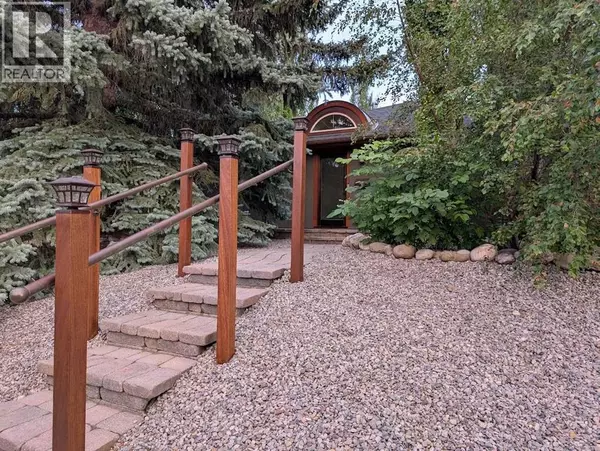 633 23 Avenue NE, Calgary, AB T2E1W5