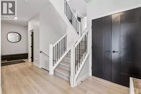 Calgary, AB T3R2B5,123 Mitchell Way NW