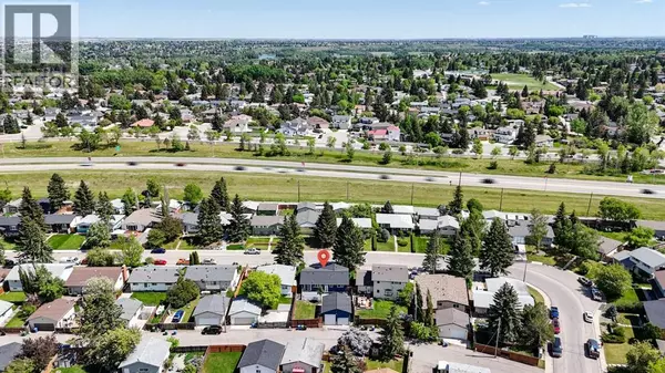 Calgary, AB T2J3G1,1344 Lake Michigan Crescent SE