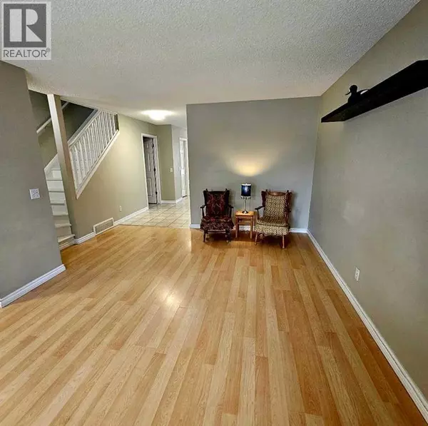 Calgary, AB T3K5K1,5 Country Village Landing NE