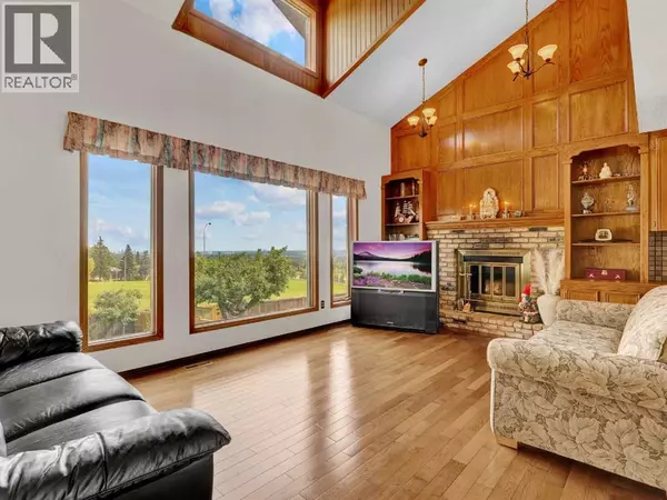 Calgary, AB T3G2S3,99 Hawkcliff Way NW