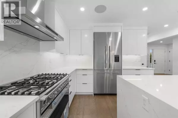 Calgary, AB T3H3V3,168 Spring Crescent SW