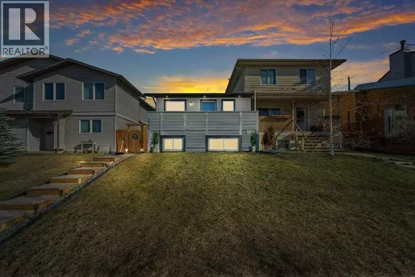 3701 Cedarille Drive SW, Calgary, AB T2W3J5