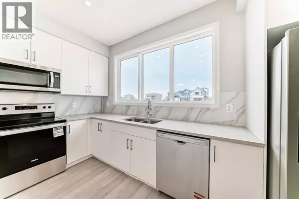 Calgary, AB T3M3H9,103 Magnolia Street SE