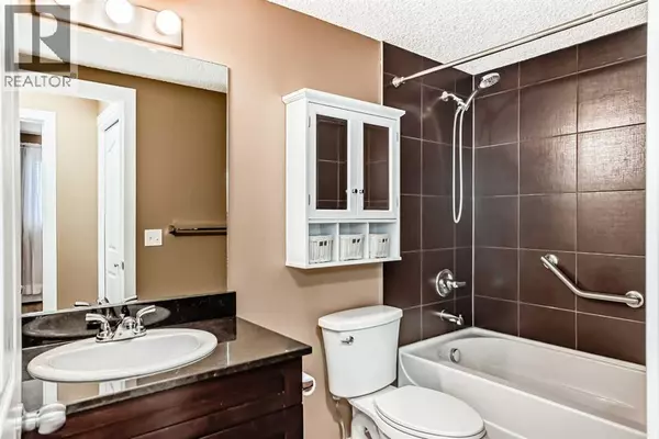 Airdrie, AB T4B3V7,4320, 403 Mackenzie Way SW