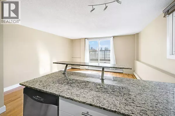 Calgary, AB T2T3T2,102, 2209 14 Street SW