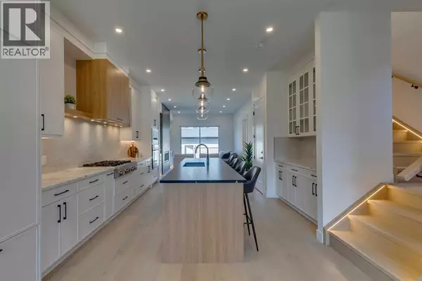 Calgary, AB T2T1N9,2410 29 Avenue SW