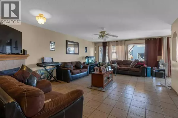 Calgary, AB T3J4V5,442 Saddlecreek Way NE