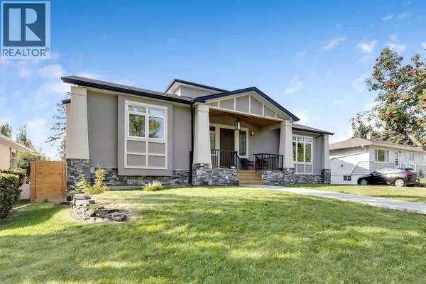 Calgary, AB T3E4B3,10 Glenmount Crescent SW