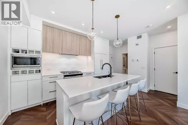 101, 4275 Norford Avenue NW, Calgary, AB T3B6M2