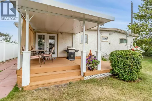 Red Deer, AB T4N2S5,3948 35A Avenue