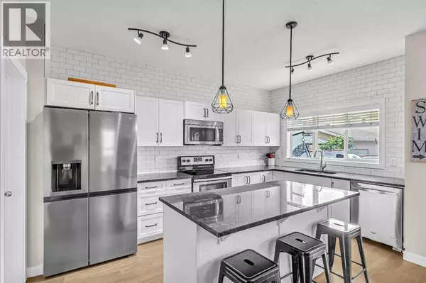 Calgary, AB T3M1Z5,13 Marquis Link SE