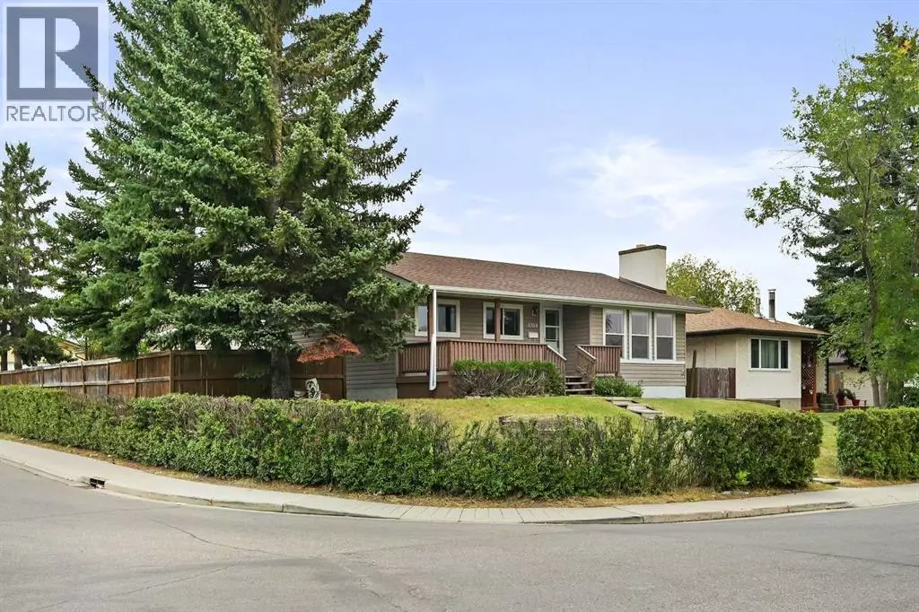 Calgary, AB T1Y1P1,5704 18 Avenue NE